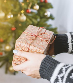 9 вариантов подарков на Новый год для нее