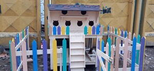 На поселке Котовского одесситы установили теплый домик для котов