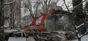 Снос общежития в Феофании: жильцы рассказали, как их выгоняли из здания