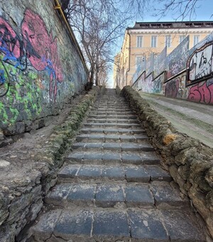 Таинственный уголок Одессы: прогулка по лестнице мертвых