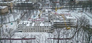 Срывал сроки и не выполнял обязательства: с подрядчиком, который строил Харьковский онкоцентр, разорвали договор