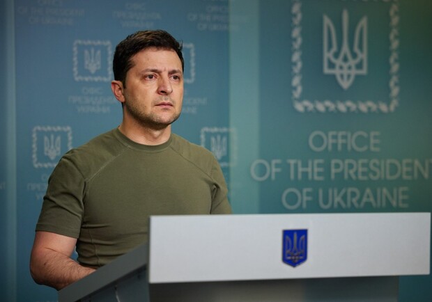 Зеленский подписал Указ о всеобщей мобилизации – что это значит - 