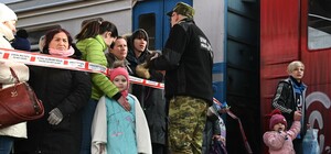 Где беженцам из Украины найти жилье и помощь в Европе