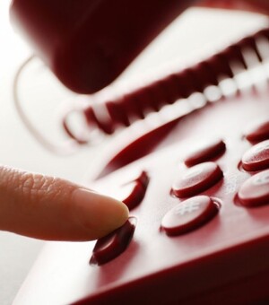 Для беженцев и жителей Днепра: полезные телефоны на время войны