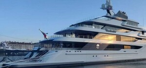 Львівський суд конфіскував 92-метрову яхту Віктора Медведчука