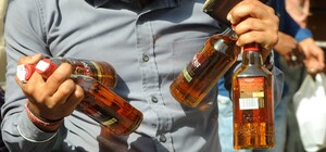 Строго по часам: в Харькове разрешили торговлю алкоголем