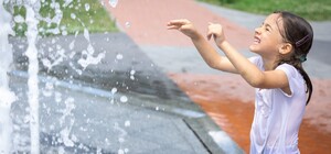 Можно ли в Днепре купаться в городских фонтанах