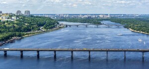 Специалисты выяснили, откуда в Днепр лилась оранжевая жижа