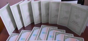 Из-за боевых действий: где будут выдавать аттестаты школьникам Харькова и области