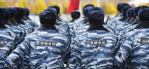 Росія завезла до Ізюму велику кількість ОМОНу, — ЗМІ