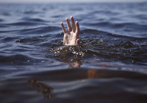 На городском пляже Полтавы утонул подросток 