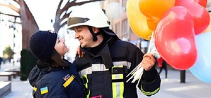 В реанимации поженились спасатели, пострадавшие во время ракетного удара по Днепру