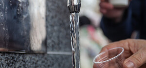 Почему в некоторых районах Киева запретили пользоваться бюветами: адреса