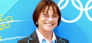 Вісім золотих медалей на чемпіонаті Європи: тренер харківських синхроністок отримала квартиру у Києві