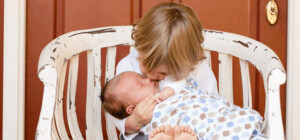 Детям, которые потеряли одного или обоих родителей, помогает благотворительный фонд 