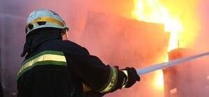 Через обстріли на Харківщині спалахнули сім пожеж