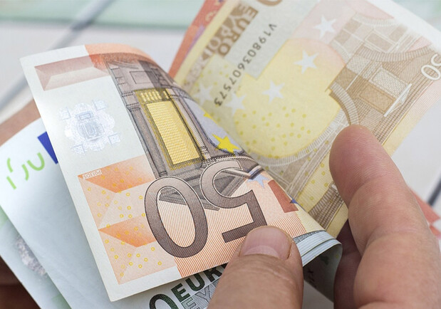 Курс валют в Україні 26 вересня 2022 року: скільки коштує долар і євро. 