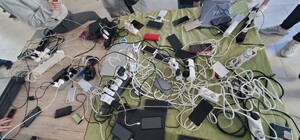 Як ОСББ у Львові рятують мешканців від розряджених гаджетів — фото 