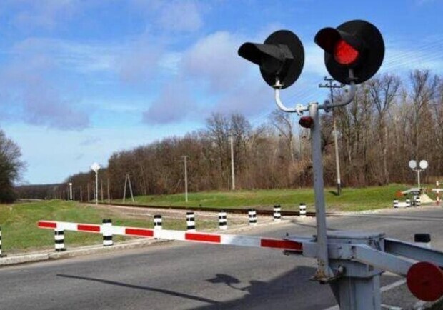 В Днепре временно перекроют железнодорожный переезд