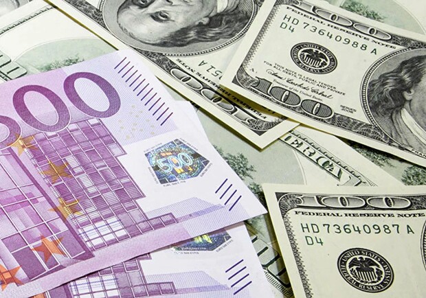 Курс валют в Україні 7 грудня 2022 року 
