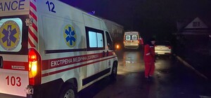 В Полтаве возле остановки 