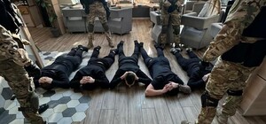 У Дніпрі затримали банду озброєних злочинців, які викрали чоловіка та катували його