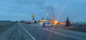 В Борисполе на АЗС произошел мощный пожар: загорелся бензовоз