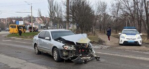 У Дніпрі на Запорізькому шосе маршрутка потрапила у ДТП