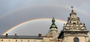 Дуже хороший знак: над Львовом з'явилася подвійна веселка — фото з соцмереж 