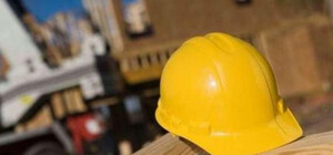 В Днепре подросток, работавший на стройке, упал с 9-метровой высоты