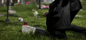 Запорожцев попросили в поминальные дни не ходить на кладбища