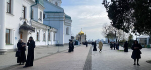 У Києво-Печерській лаврі комісія Мінкульту опечатала ще один корпус