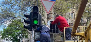 На Пушкінській встановили світлофори, які працюватиму під час блекауту