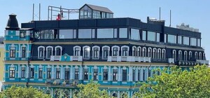 Владельца старого дома на Владимирской улице обязали снести незаконные этажи