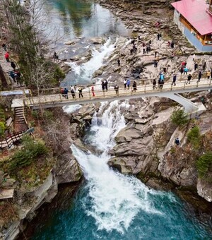 5 водоспадів, які варто відвідати у Івано-Франківській області