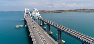 РФ намагається розвантажити Кримський міст і збільшує трафік через Мелітополь
