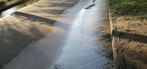 У зневодненому Кривому Розі протягом доби у річку витікала питна вода