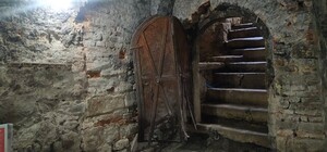 У львівській кам'яниці знайшли криївку, де могли переховуватись євреї під час Голокосту – фото 