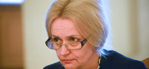 Языковой скандал и Ирина Фарион: бан от Фейсбука и реакция боксера Усика