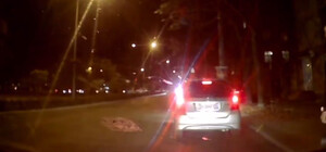 В Одессе пьяная водитель сбила пешехода и сбежала с места ДТП (видео)