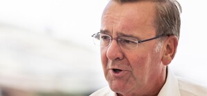 Міністр оборони Німеччини приїхав до Києва та оголосив про новий пакет допомоги: що туди увійде