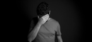 В Запорожье полицейские спасли мужчину, который хотел покончить с собой