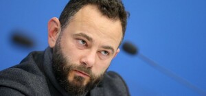 Народный депутат Украины предстанет перед судом за фальсификацию документов