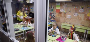 В Харькове показали, как работает детский сад в метро (фото)