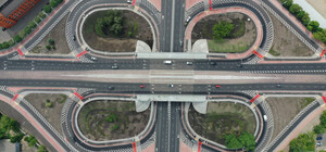 В Киеве завершили реконструкцию Дегтяревского путепровода - фото