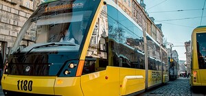 Через заміну колії львівські трамваї курсуватимуть за зміненими маршрутами 