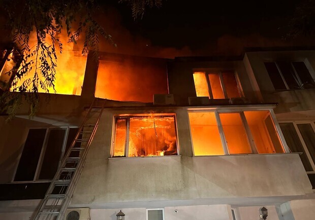 В Одессе демонтируют жилые дома, которые получили повреждения из-за РФ