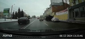 У Харкові патрульні завдяки соцмережам оштрафували зухвалих водіїв Mazda та Range Rover