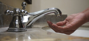 На следующей неделе 10-14 февраля в Днепре будут отключать воду должникам: адреса