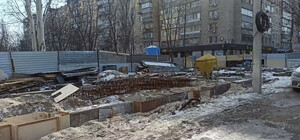 На месте похоронного бюро возле рынка 